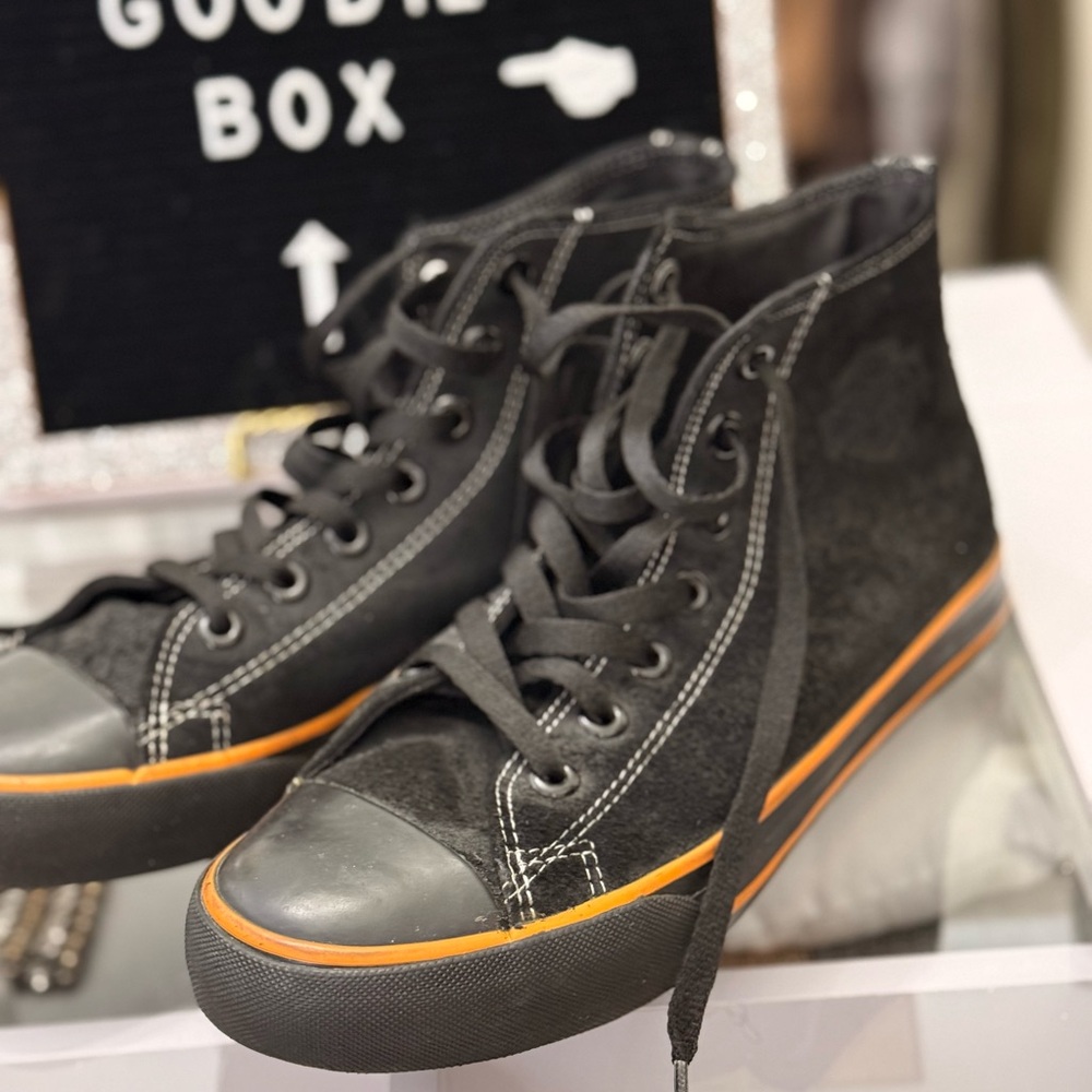 Harley-Davidson Black Sneakers with Orange Accents